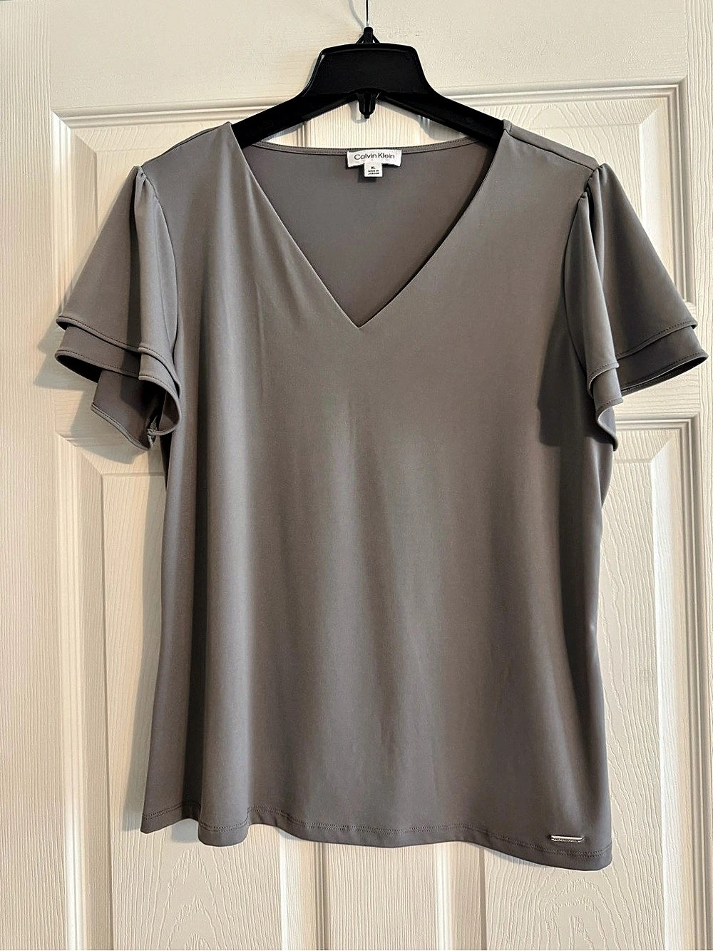Calvin Klein Solid V-Neck Flutter-Sleeve Top Gray XL Like New